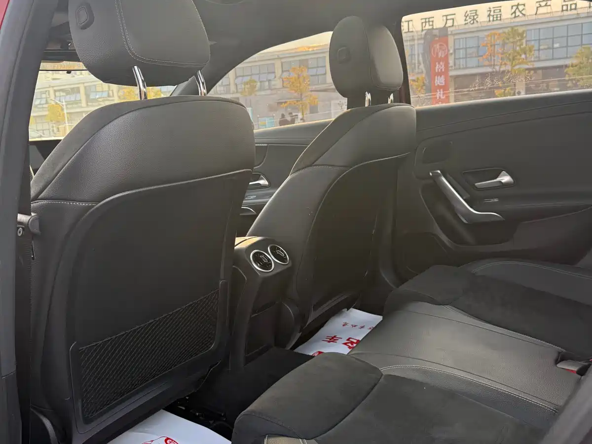 Mercedes-Benz A-Class 2019 A 200 L Sport Sedan фото 10