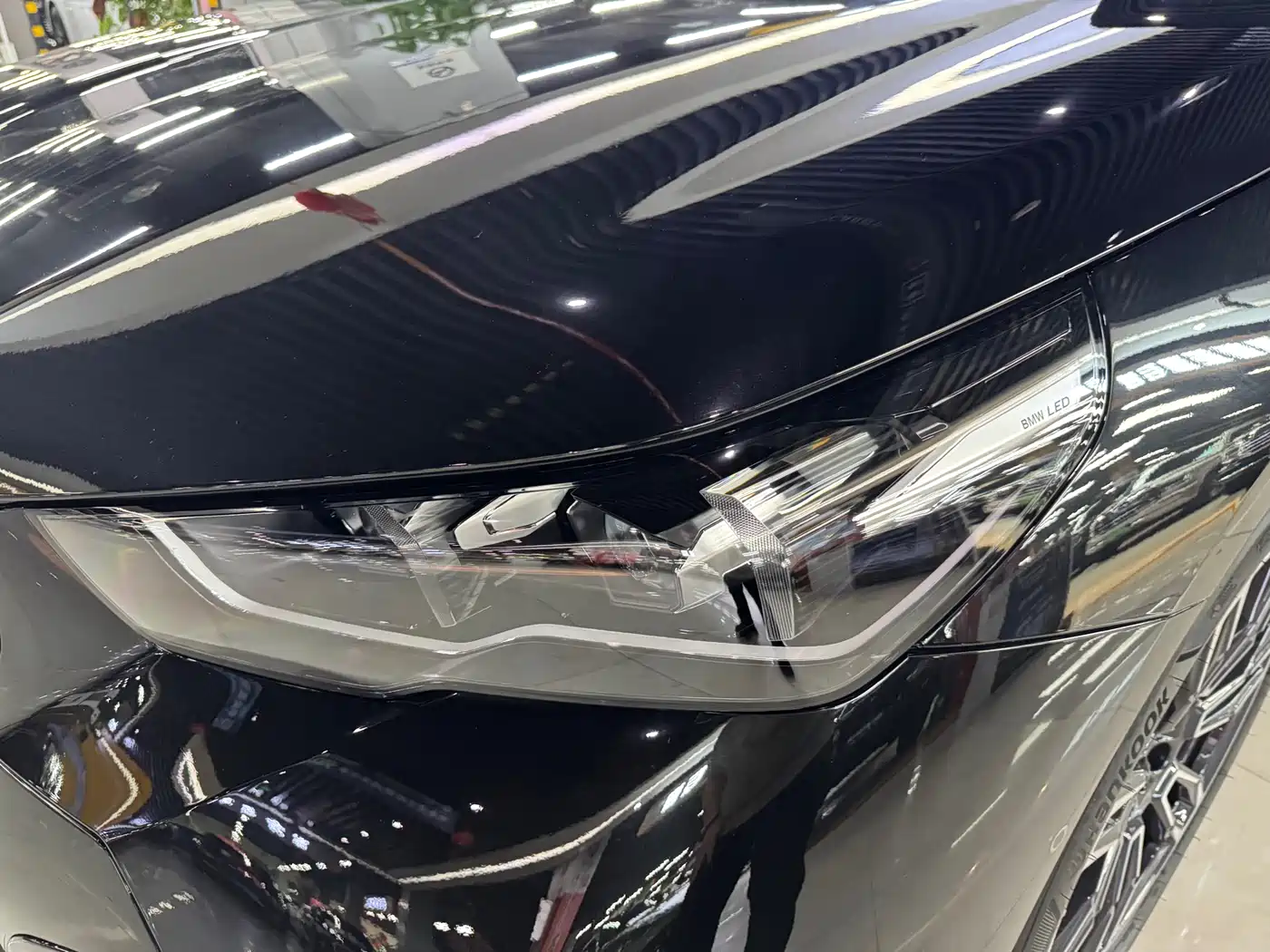 BMW 5 Series 2025 530Li Leading M Sport Package фото 5
