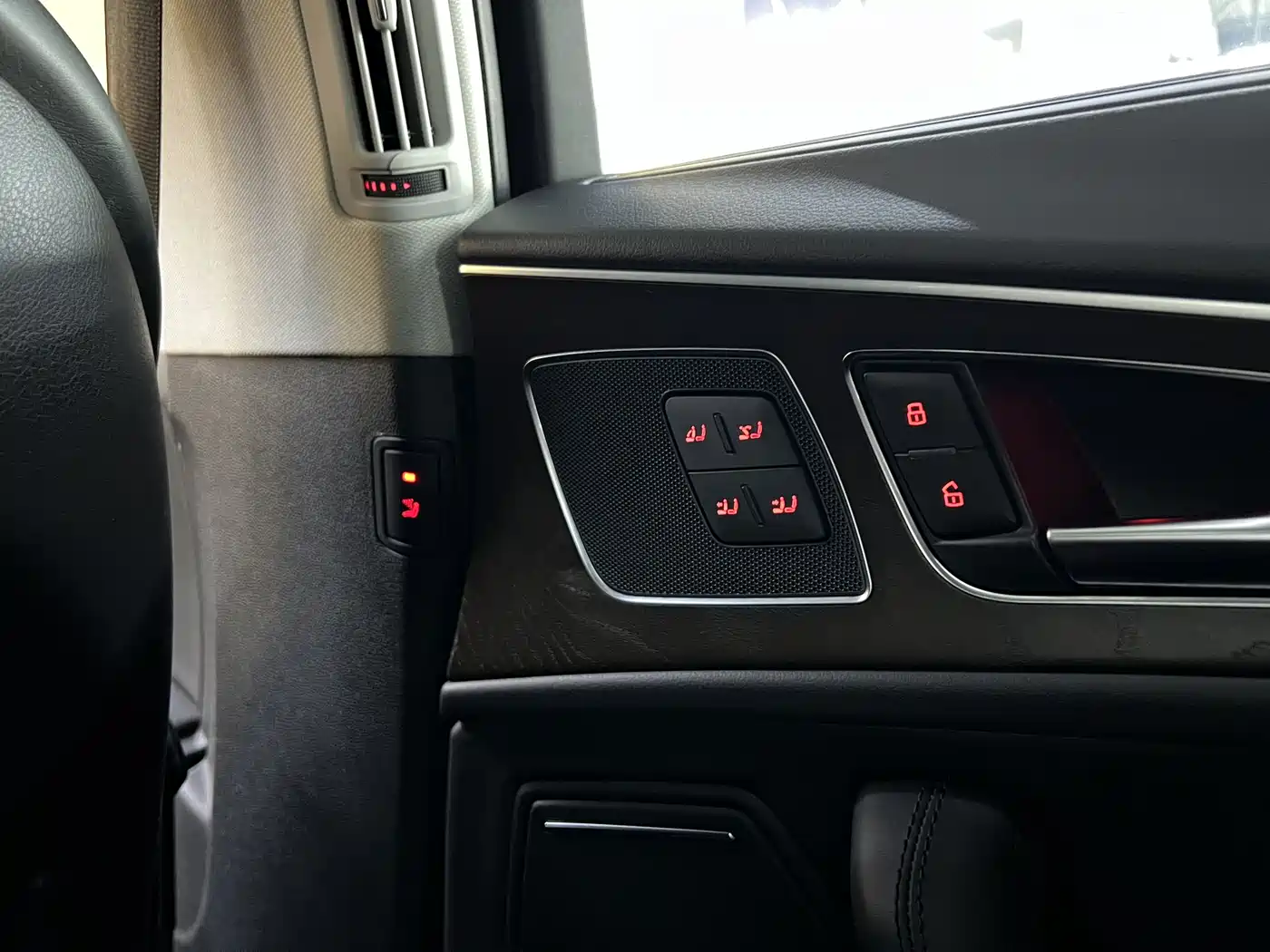 Audi A6L 2014 50 TFSI quattro Luxury фото 11