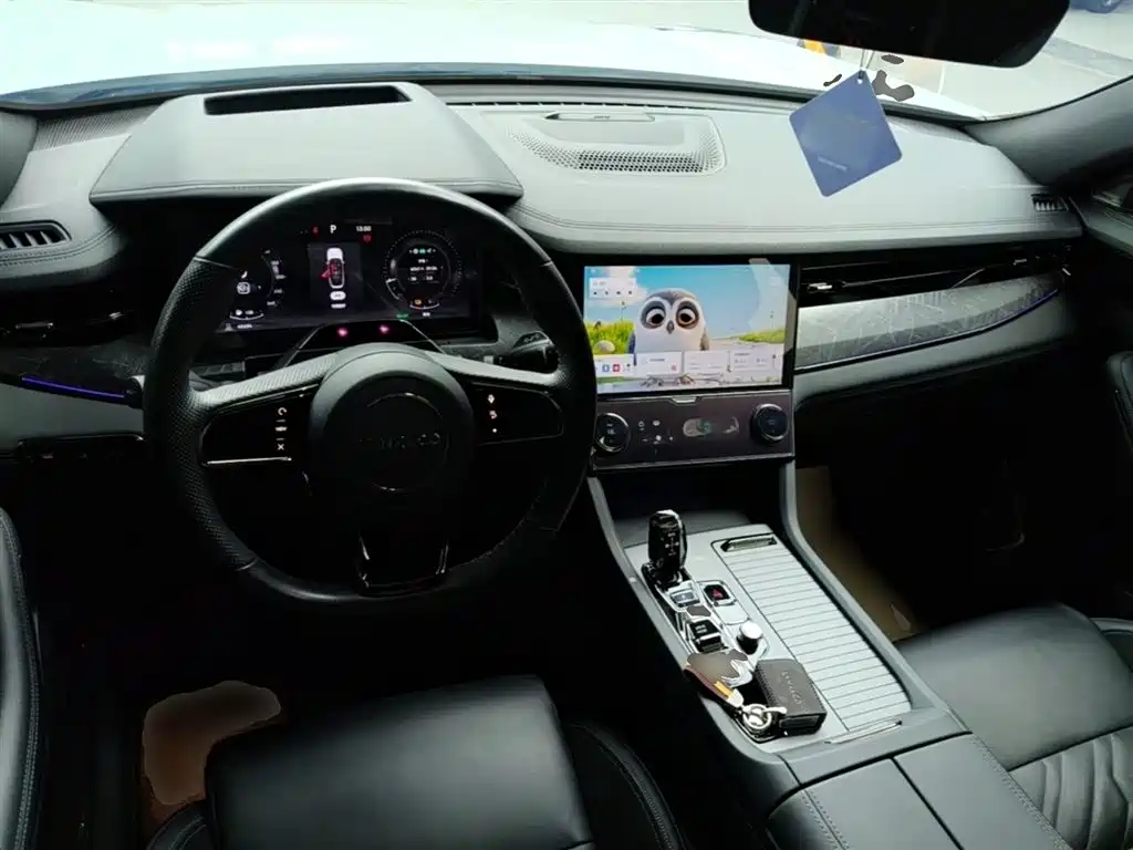 Lynk & Co 09 EM-P 2021 2.0T PHEV Halo 6-seater фото 10
