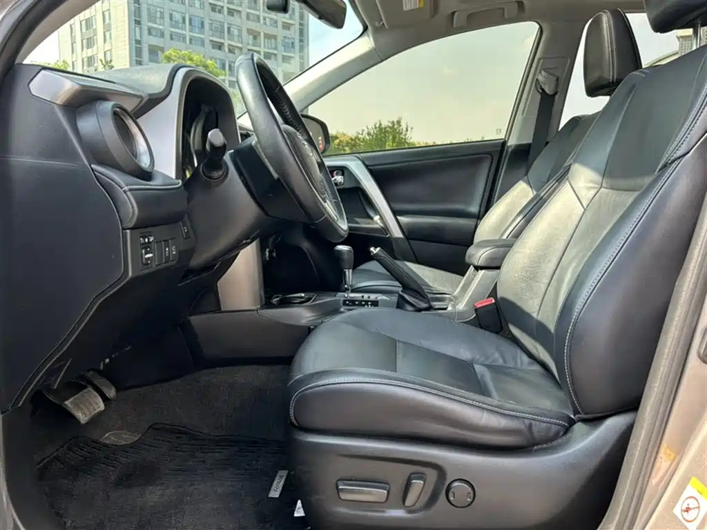 Toyota RAV4 Rongfang 2016 2.0L CVT 2WD Smart (China V) фото 23