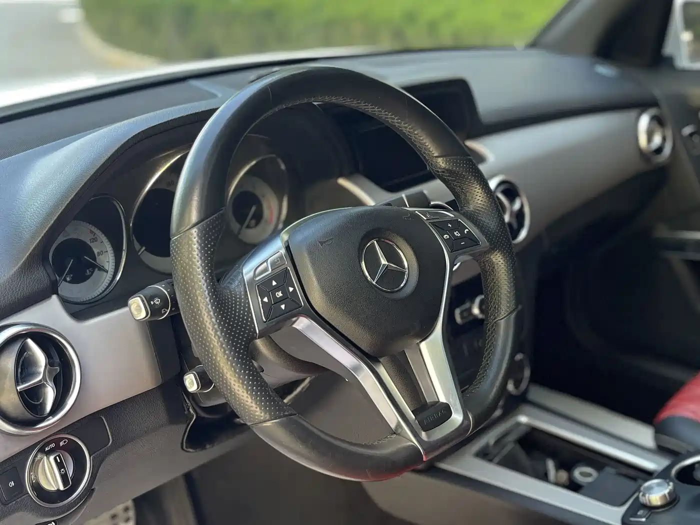 Mercedes-Benz GLK-Class 2015 GLK 260 4MATIC Fashion Ultimate Edition фото 8
