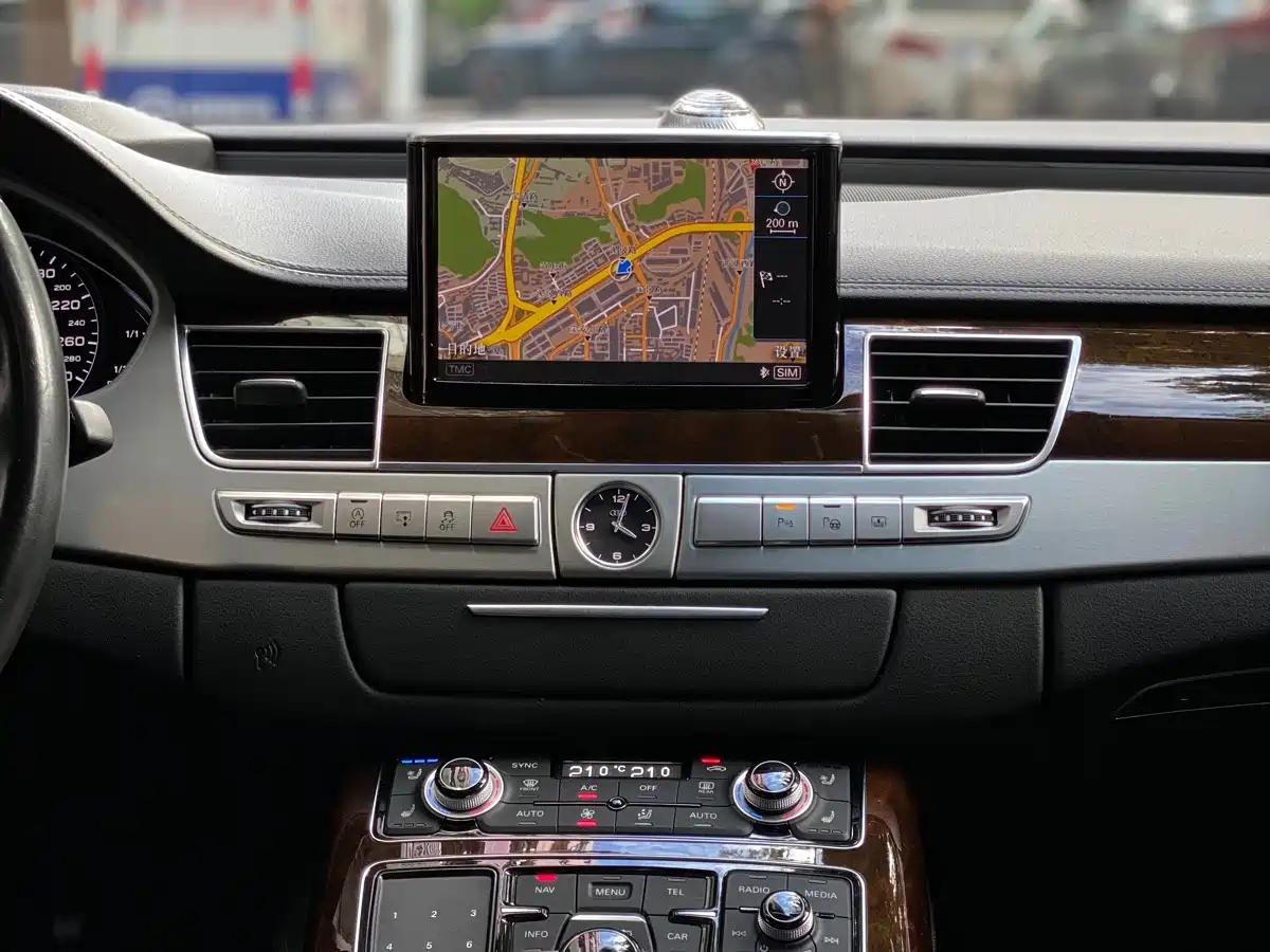 Audi A8 2014 A8L 50 TFSI quattro Luxury фото 5