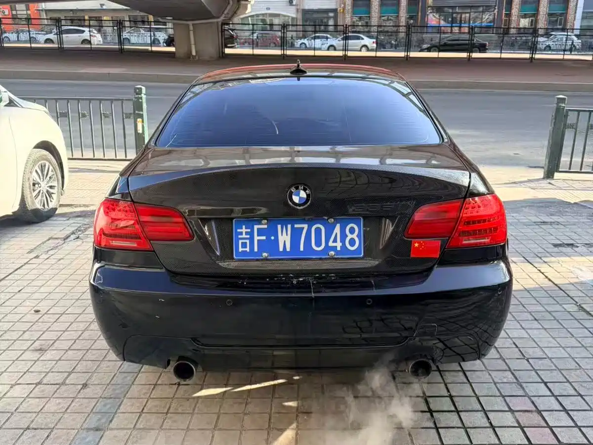 BMW 3 Series (Import) 2011 335i Coupe фото 5