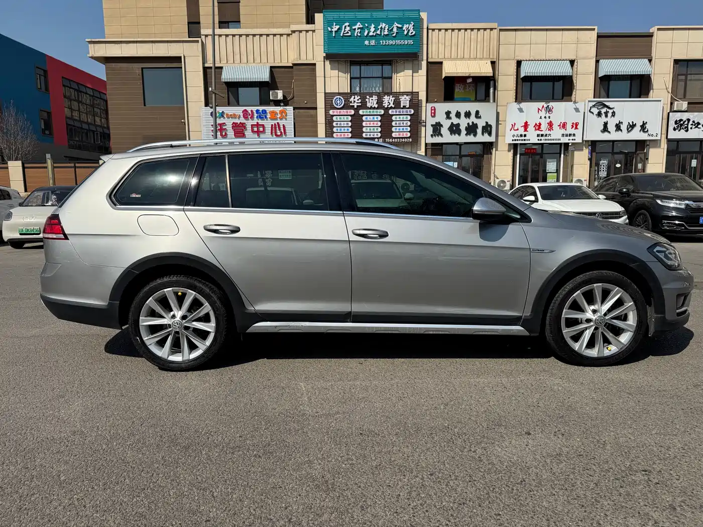 Volkswagen Golf (Import) 2019 1.8TSI Wagon фото 5