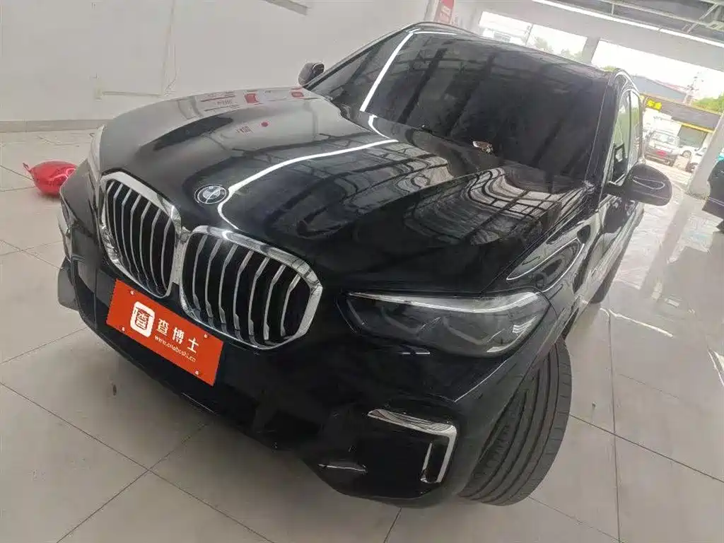 BMW X5 2023 xDrive 30Li M Sport Package
