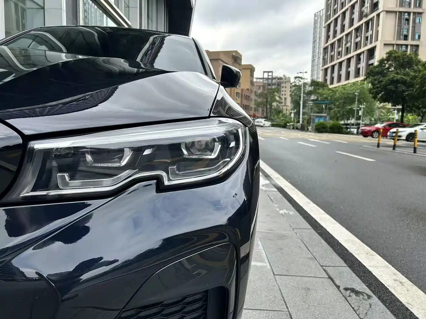 BMW 3 Series 2021 325i M Sport Night Edition фото 16