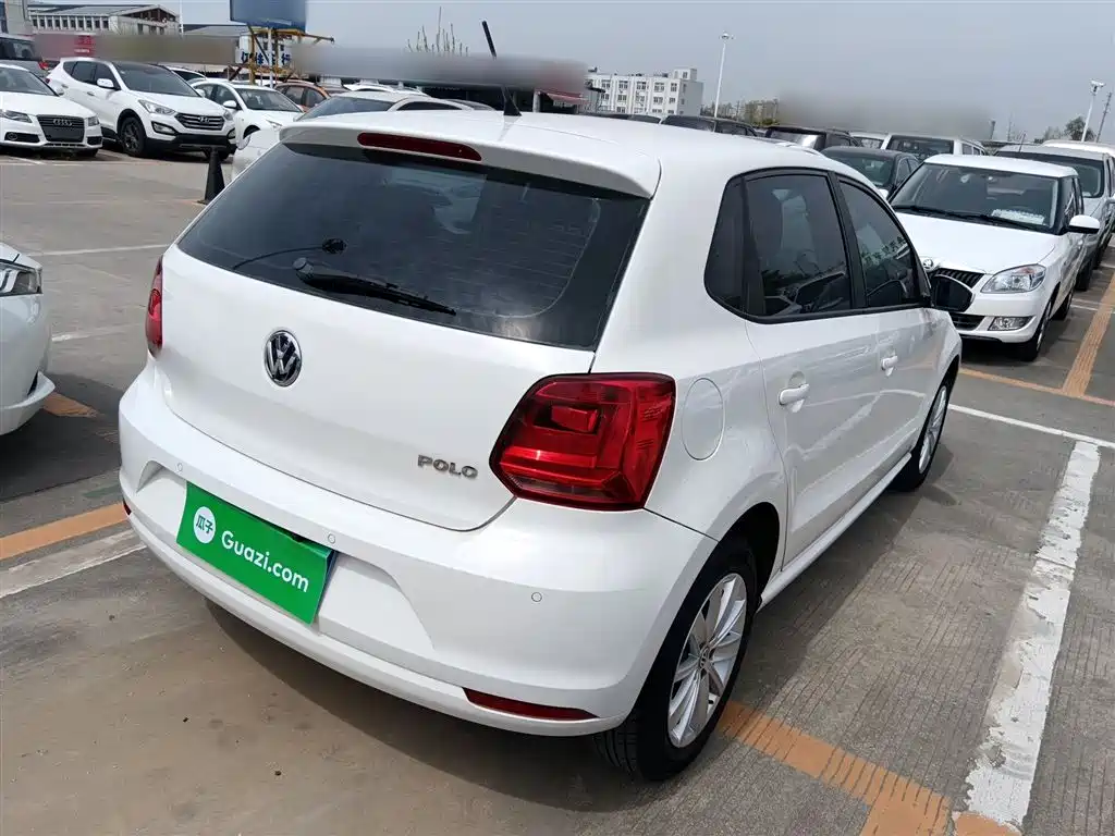 Volkswagen Polo 2014 1.4L Automatic Comfort Edition фото 5