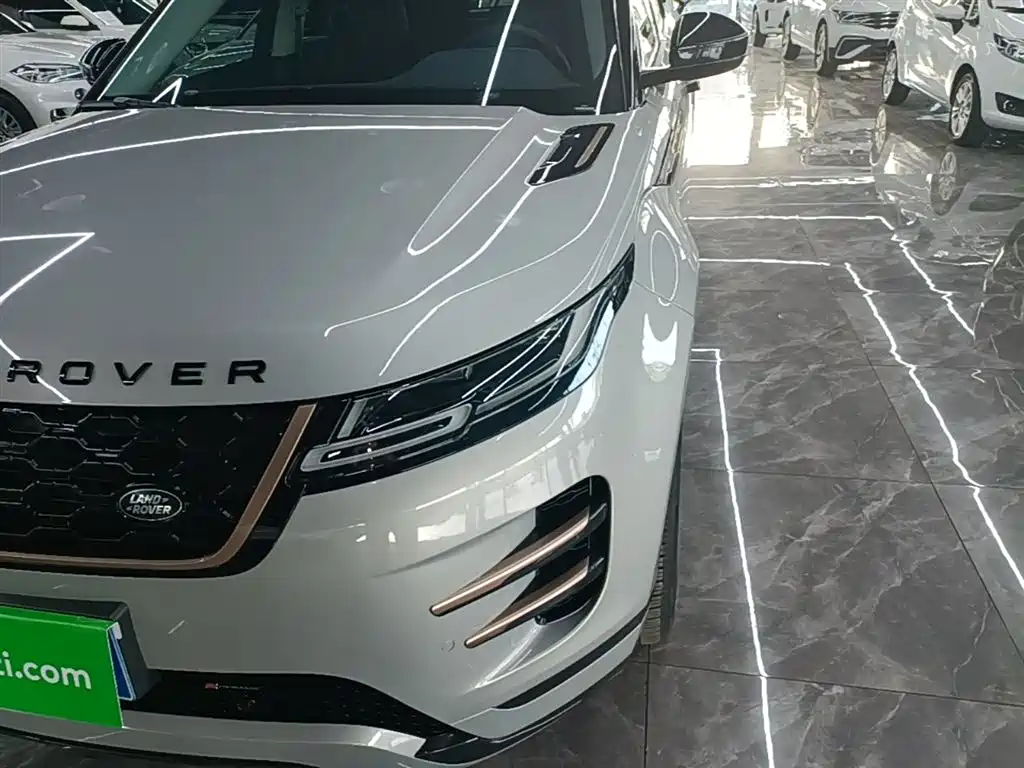 Land Rover Range Rover Evoque 2023 Range Rover Evoque L 249PS Corinthian Bronze Special Edition фото 24