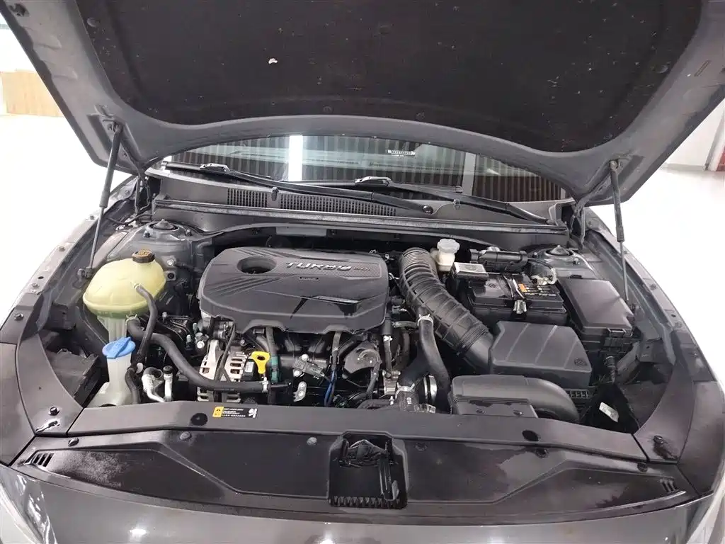 Hyundai Fista 2019 280TGDi Sport Edition China VI фото 16