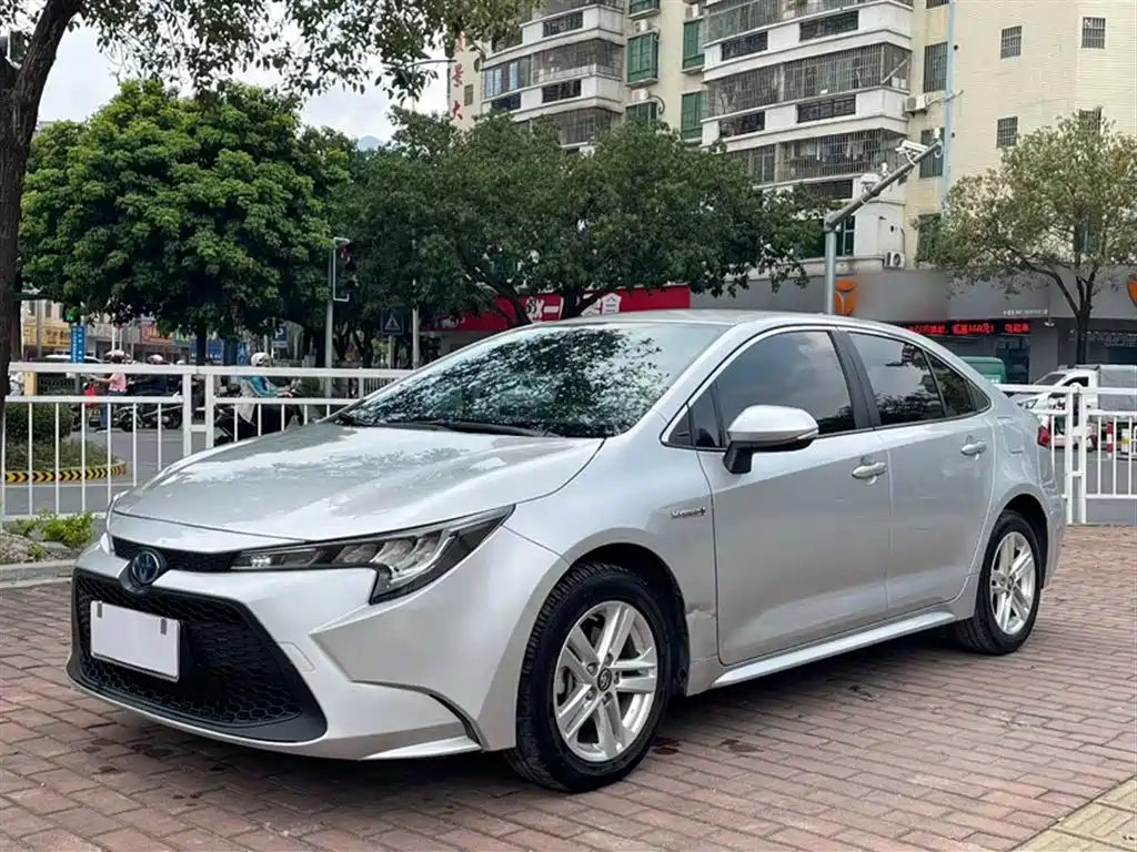 Toyota Levin 2022 Dual Engine 1.8H E-CVT Leading Edition