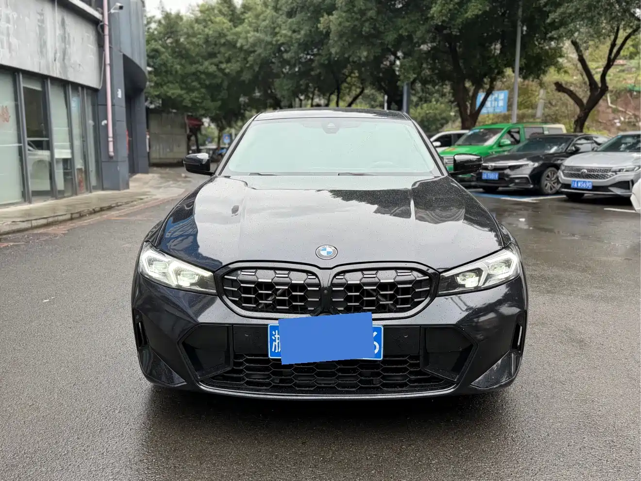 BMW 3 Series 2023 325Li M Sport Black Night Package фото 2