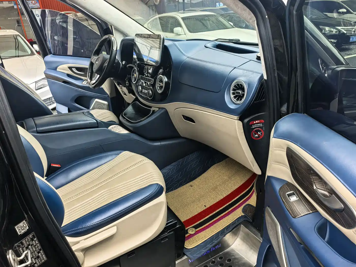 Mercedes-Benz Vito 2021 2.0T Business Edition 7-seater фото 12