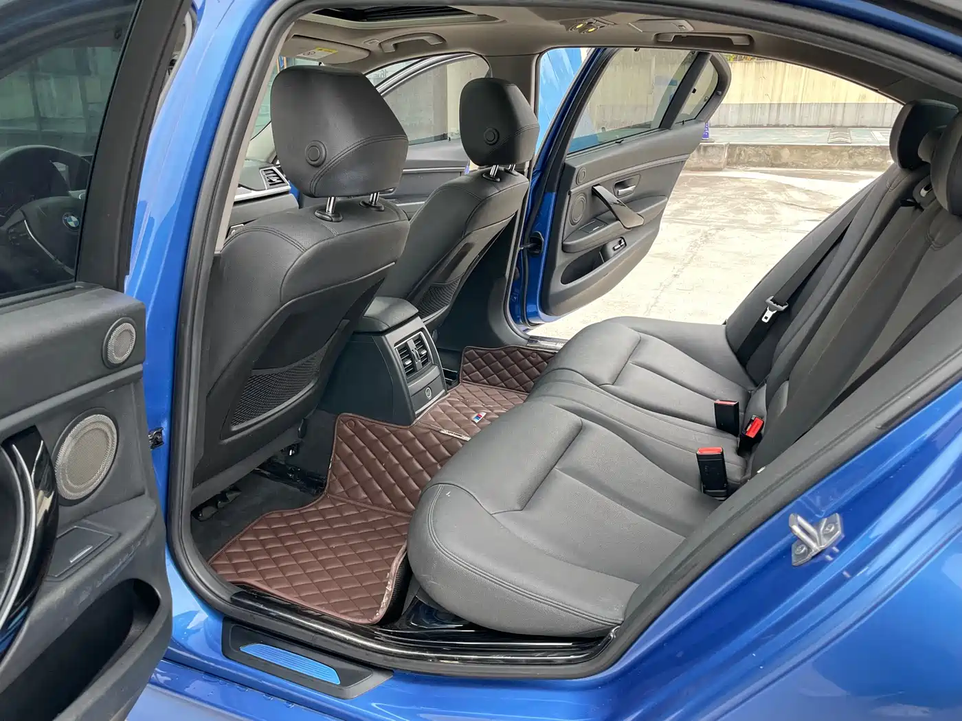 BMW 3 Series 2017 320Li M Sport фото 14