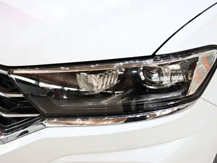 Volkswagen T-Roc, миниатюра 7