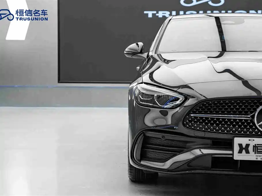 Mercedes-Benz C-Class 2023 Facelift C 260 L Night Sport Edition фото 8