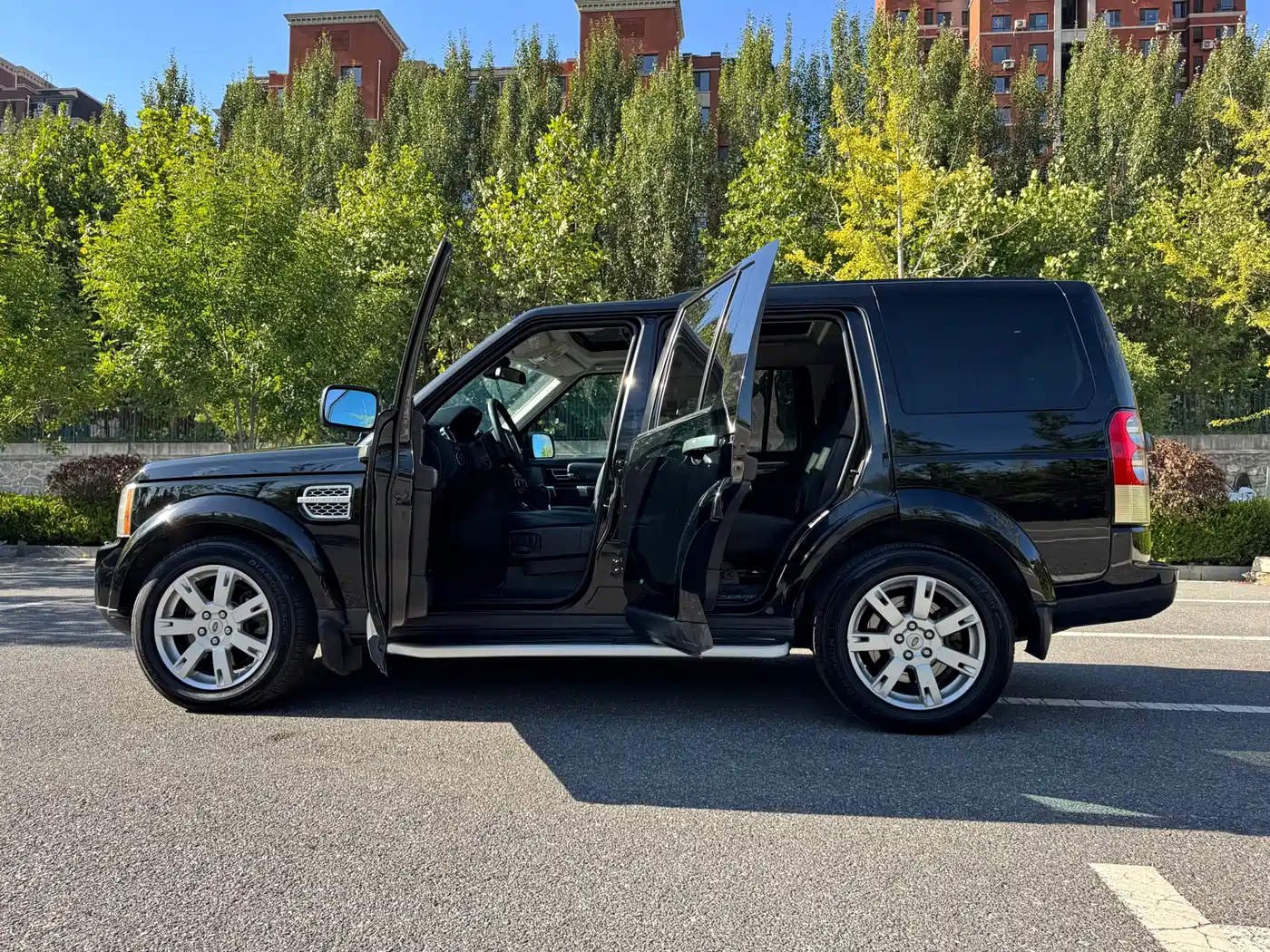Фото 5 - Land Rover Discovery