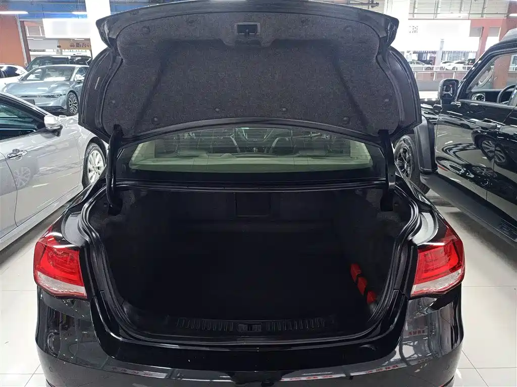 Chevrolet Malibu 2018 530T Automatic Luxury Edition фото 9
