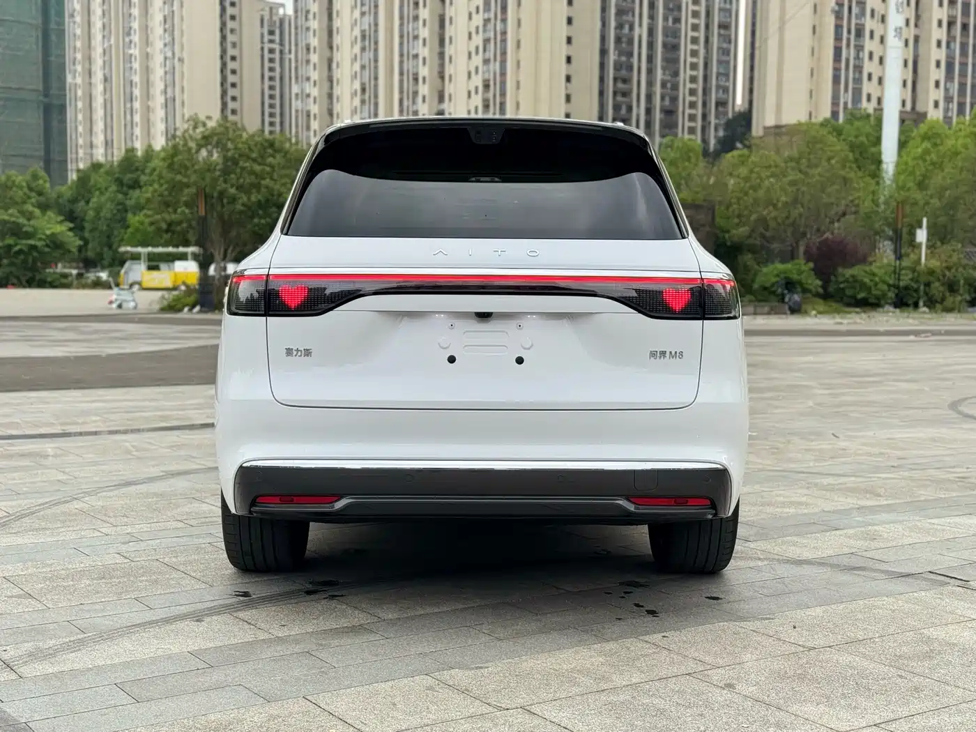AITO Wenjie AITO M8 2025 Model Extended Range Max+ Edition 53.4kWh 6-Seater фото 5