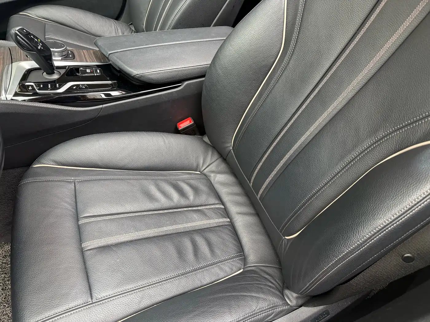 BMW 6 Series GT 2021 630i Luxury Design Package фото 11