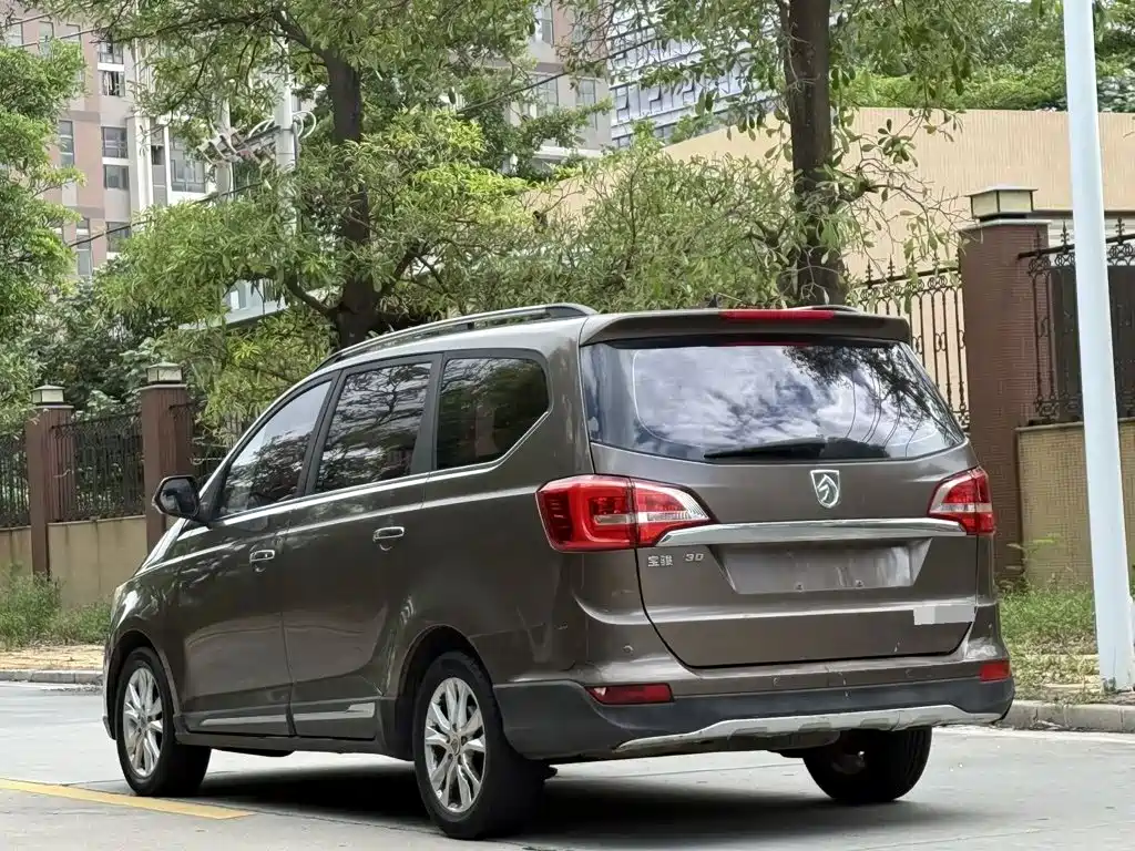 Photo 7 - Baojun 730