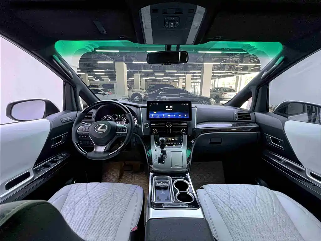 Toyota Alphard 2012 2.4L Luxury Edition фото 15
