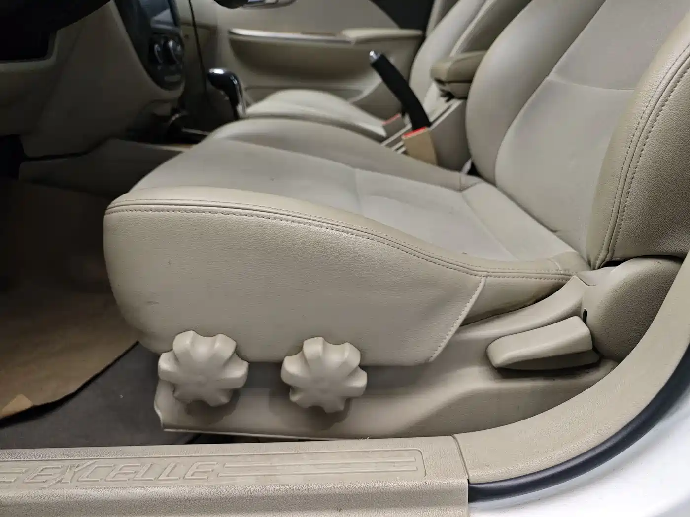 Фото 10 - Buick Excelle