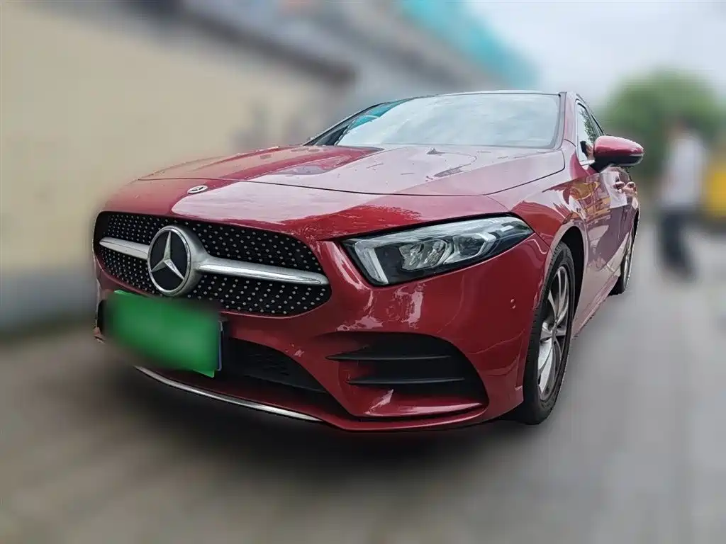 Mercedes-Benz A-Class 2021 A 200 L Sport Sedan Fashion Edition фото 2