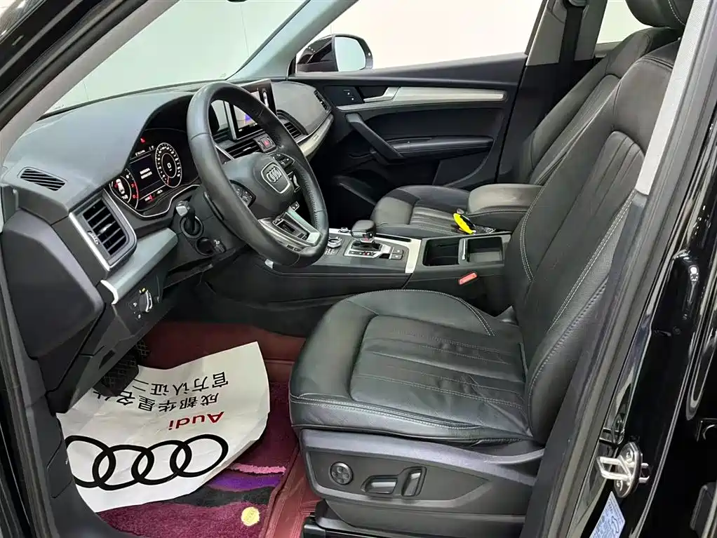 Audi Q5L 2020 40 TFSI Prestige Fashion фото 8