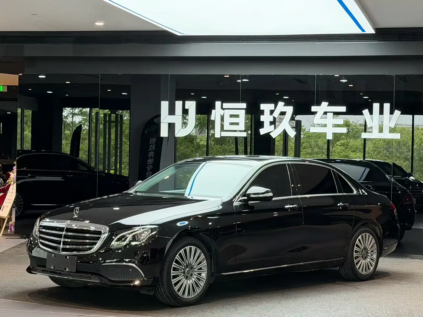 Mercedes-Benz E-Class 2020 E 300 L Luxury Model фото 2
