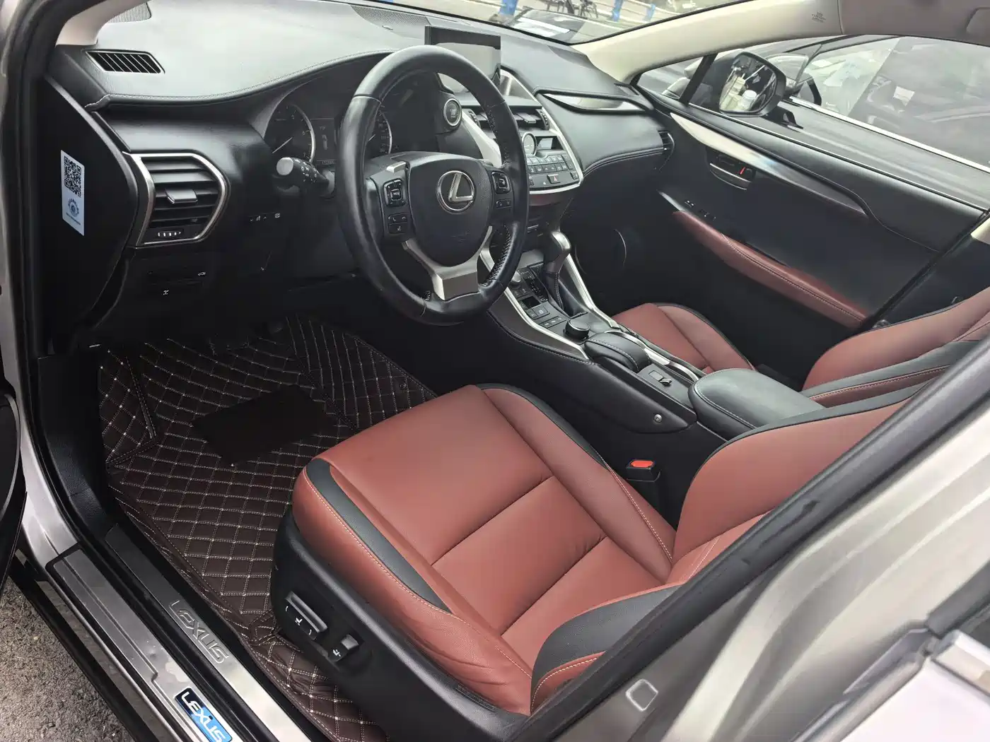 Lexus NX 2016 200 AWD F Sport фото 6