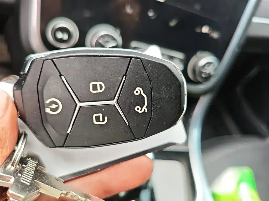 Lynk & Co 01 2017 2.0T 2WD Pro Version фото 12