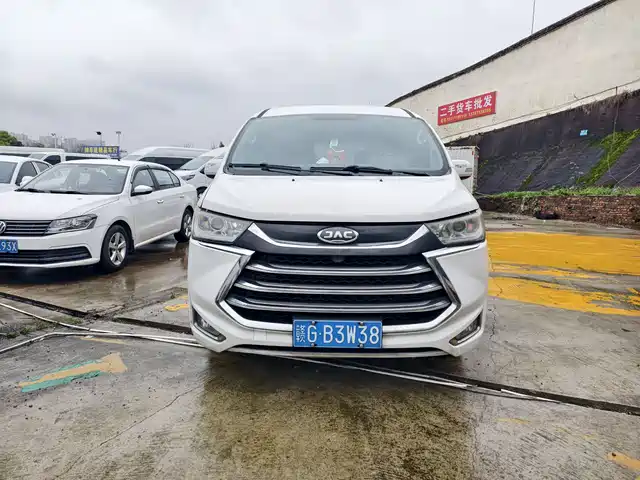 JAC Motors RUIFENG M4