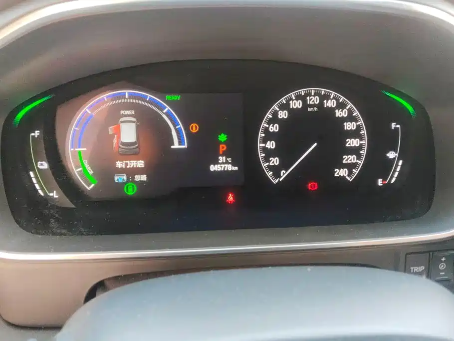 Фото 14 - Honda Odyssey