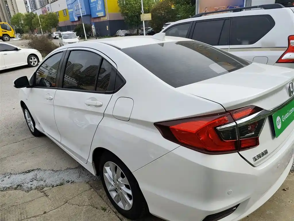 Honda Greiz 2017 2016 1.5L CVT Fashion Edition