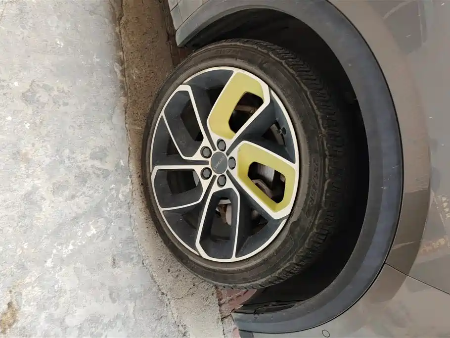Lynk & Co 05 2020 2.0TD 2WD Shine Halo фото 6