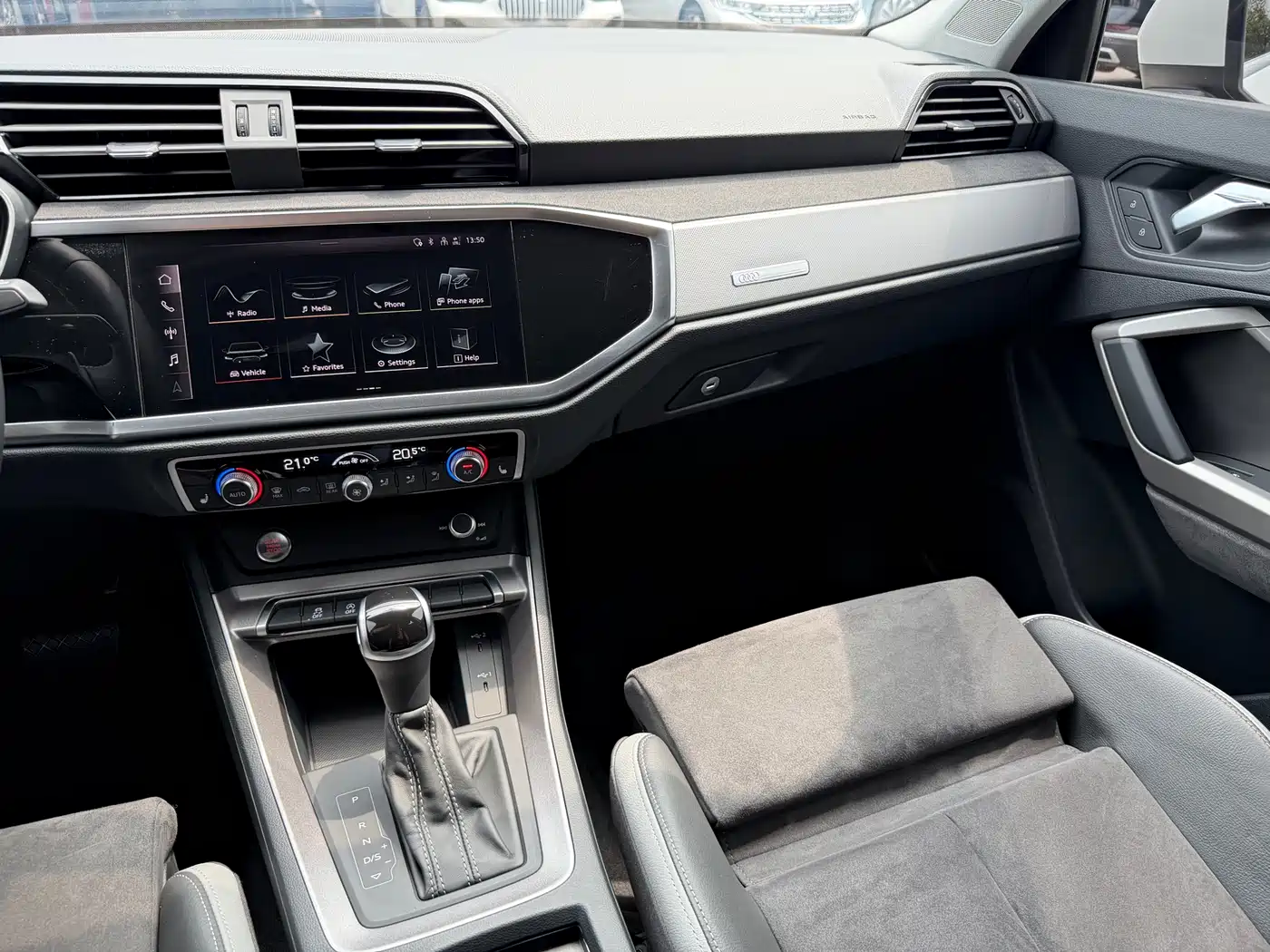 Audi Q3 2022 35 TFSI Progressive Dynamic фото 10