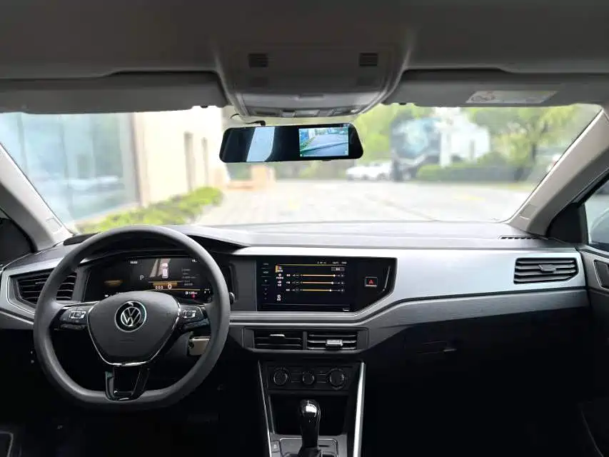 Volkswagen Polo 2023 Facelift Plus 1.5L Auto Joyful Living Edition фото 4