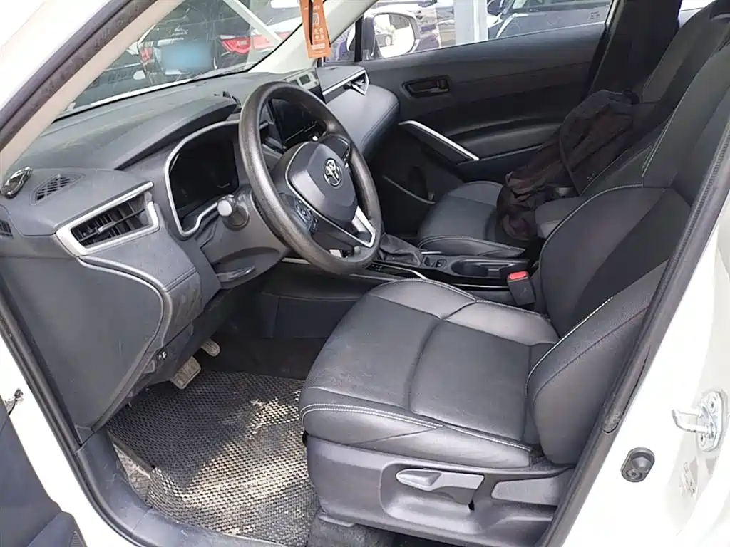 Toyota Frontlander 2024 2.0L CVT Elite Plus Edition фото 15