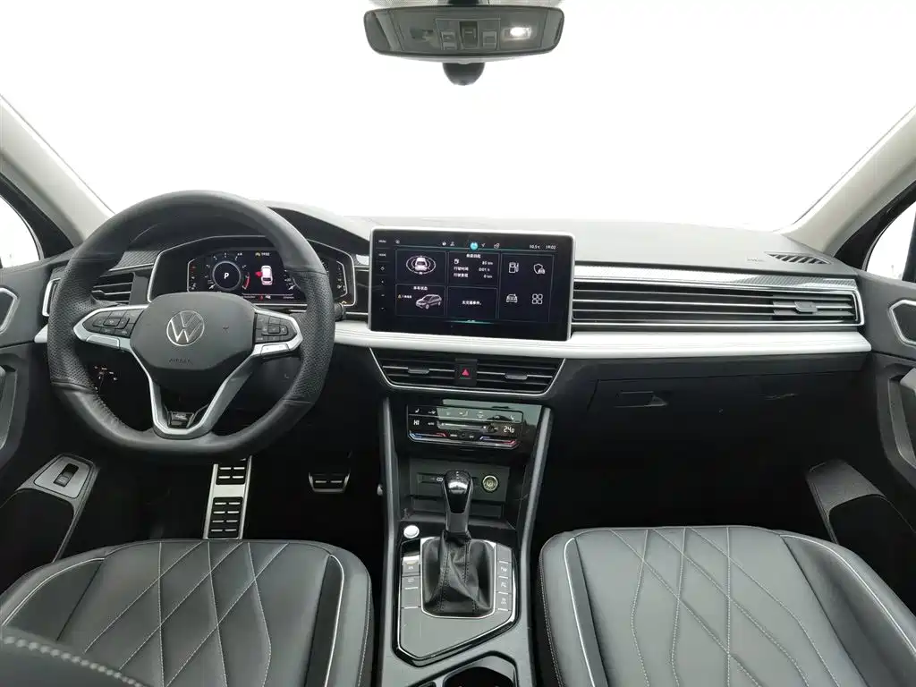 Volkswagen Tiguan L 2024 Outstanding 330TSI Auto 2WD R-Line Dragon Glory Edition фото 5