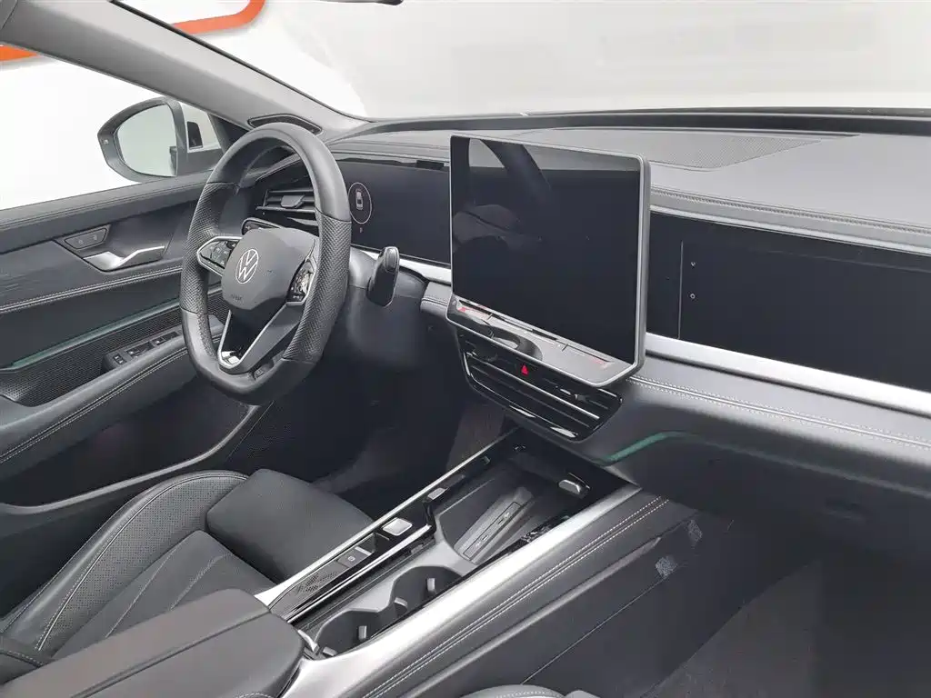 Volkswagen Passat 2025 Pro 380TSI Dragon Prestige Edition фото 22