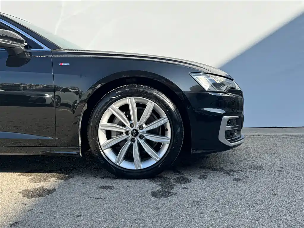Audi A6L 2024 45 TFSI Premium Dynamic фото 23