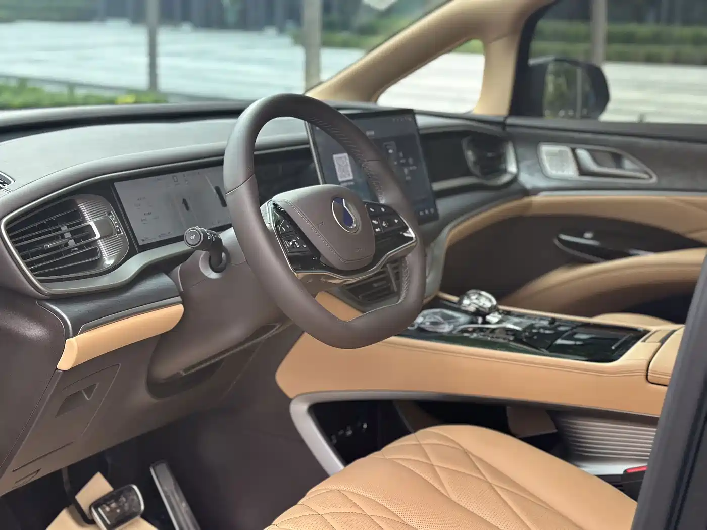 Denza D9 2026 2025 DM-i Smart Drive Edition 1020 AWD Premium
