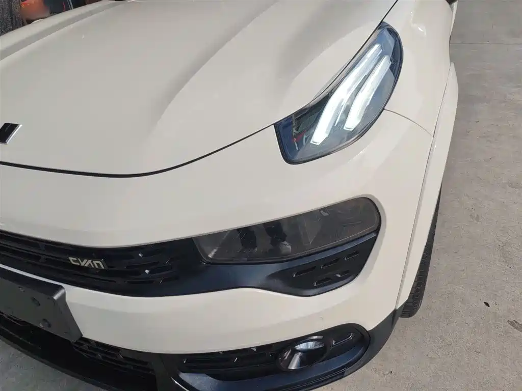 Lynk & Co 02 2018 1.5T DCT 2WD Power Pro Edition China V фото 24