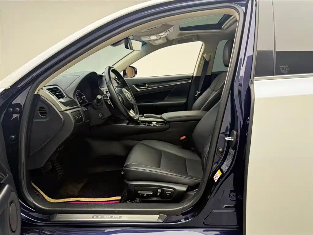 Lexus GS 2017 300 Leading фото 9