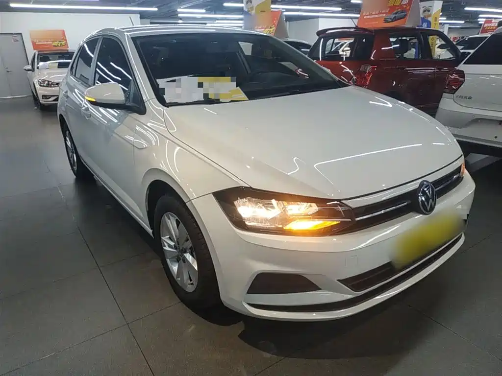 Volkswagen Polo 2023 Facelift Plus 1.5L Auto Joyful Living Edition фото 4
