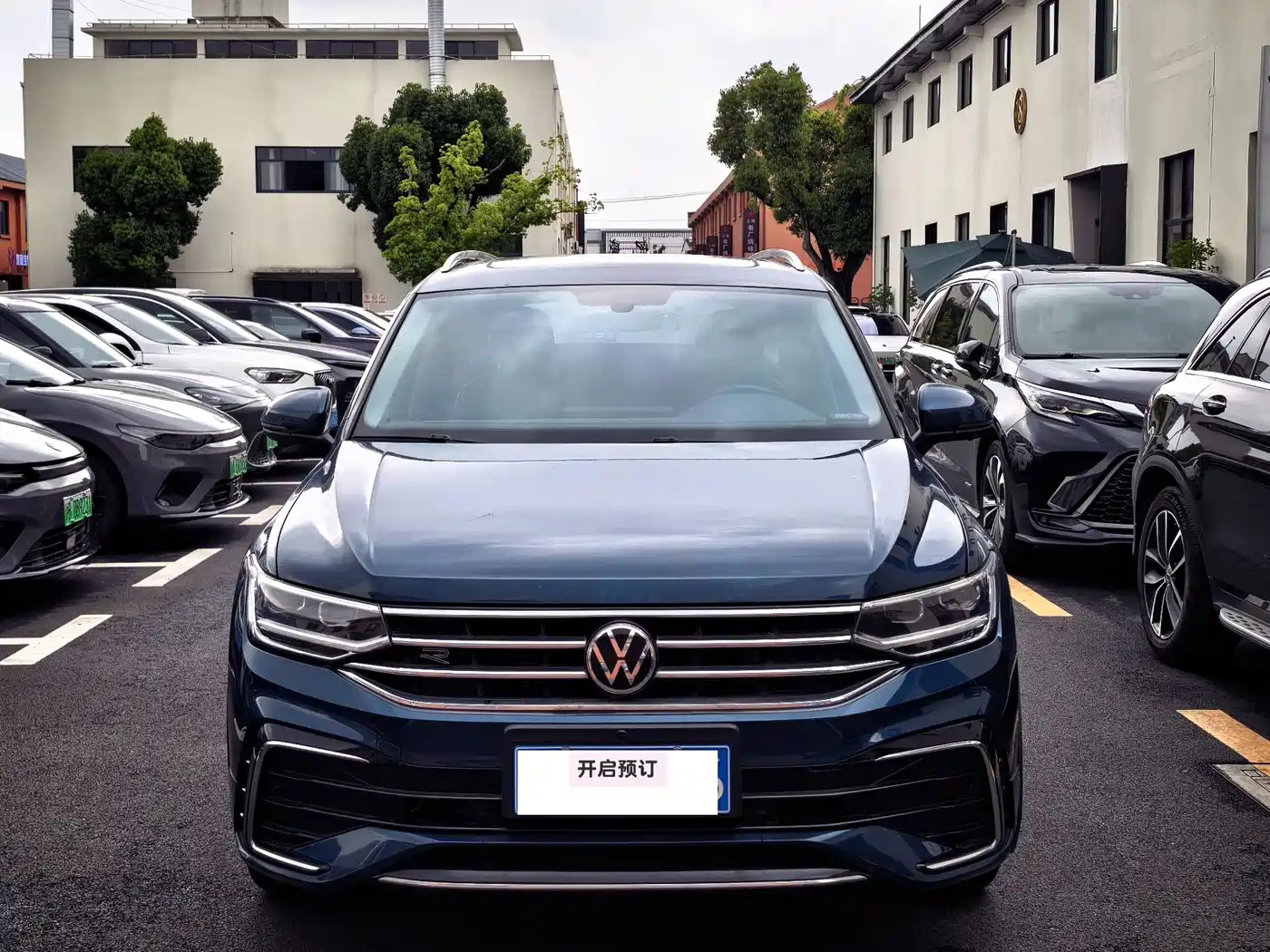 Volkswagen Tiguan L 2022 330TSI Auto 2WD R-Line Premium Edition