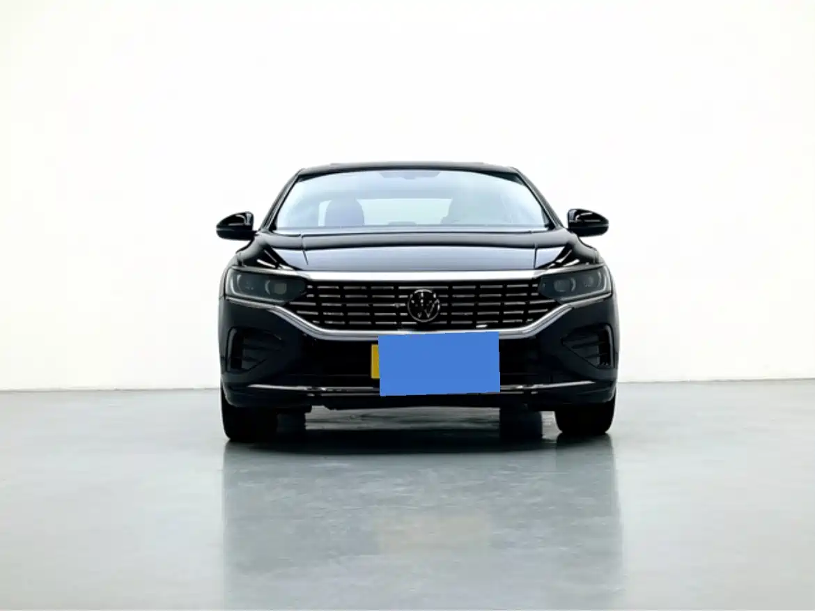 Volkswagen Passat 2022 330TSI Elite Edition фото 2