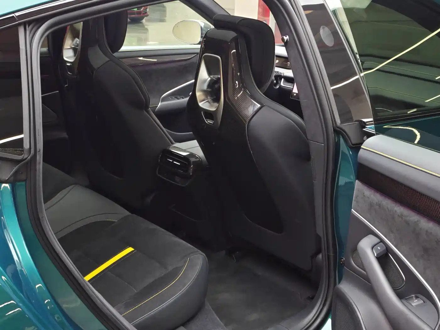 XIAOMI CAR XIAOMI SU7 ULTRA