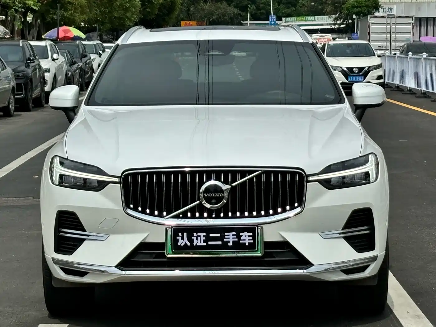 Volvo XC60 Plug-in Hybrid 2022 2023 T8 Plug-in Hybrid Long Range AWD Smart Vision Luxury